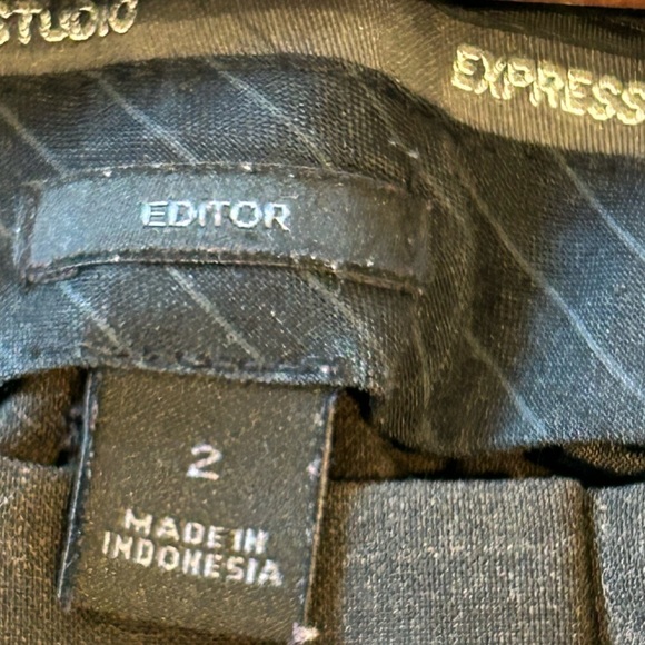 179. Express ‘Editor’ Mid Rise Bootcut Pant - Picture 8 of 9